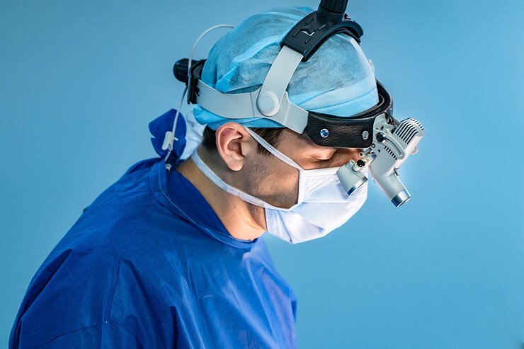 What Does a Surgical Tech Do